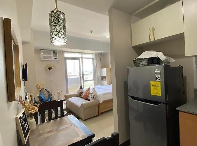 Manhattan Heights Tower D Aparthotel Manila